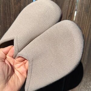 Rothy's Women's Clog in cream/tan